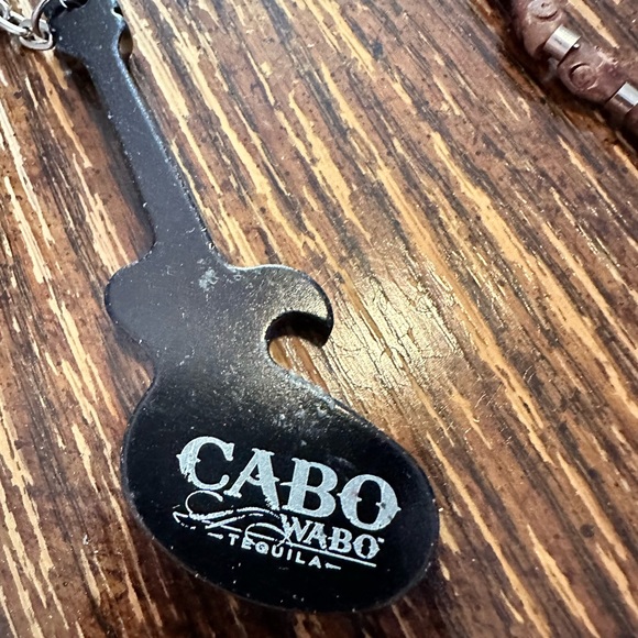 Cabo Winona Guitar Key Fob/Bottle Opener - Picture 2 of 3